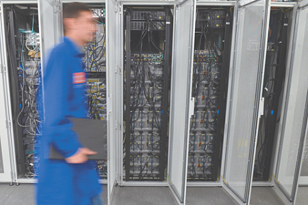 主权神经网络离不开“硬核”算力